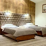 Hotel Rejs Tylko 30 Metrow Do Plazy 3*