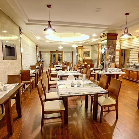 Hotel Rejs 3*