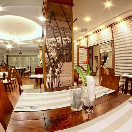 Hotel Rejs Tylko 30 Metrów Do Plaży