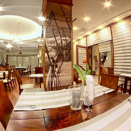 Hotel Rejs