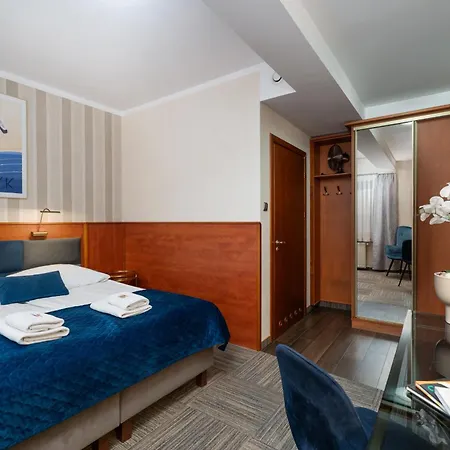 Hotel Rejs Tylko 30 Metrow Do Plazy