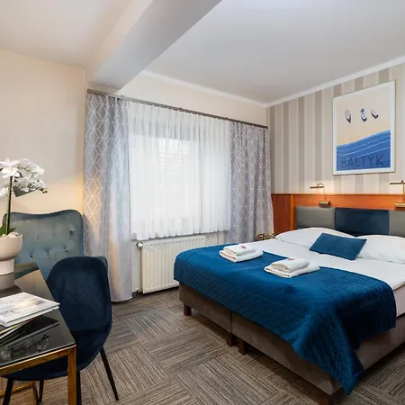 Hotel Rejs Tylko 30 Metrow Do Plazy 3*