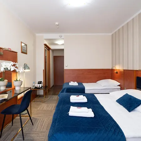 Hotel Rejs Tylko 30 Metrów Do Plaży 3*