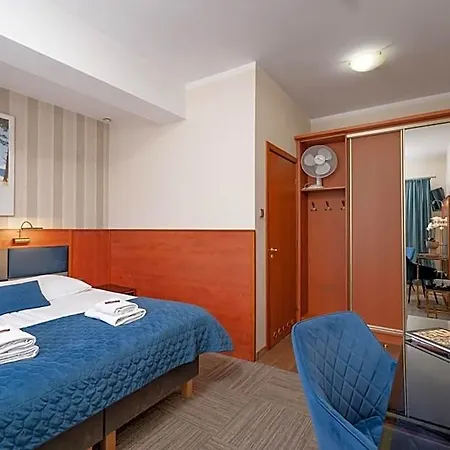 Hotel Rejs Tylko 30 Metrow Do Plazy 3*